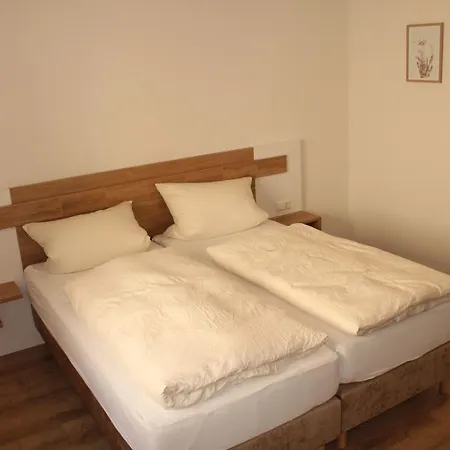Inn Loewen 2*