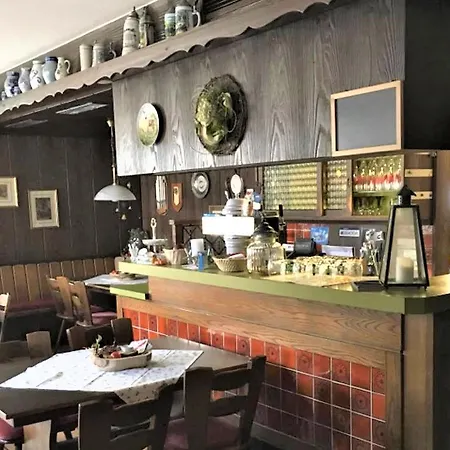 Loewen Inn 2*